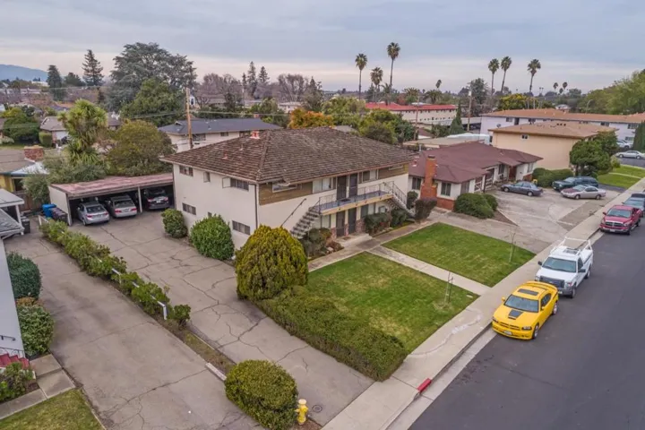 393 Dunster Drive, Campbell, California 95008