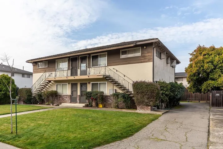 393 Dunster Drive, Campbell, California 95008