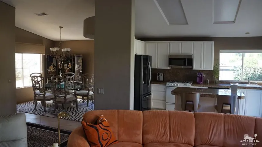 266 Strada Fortuna, Palm Desert, California 92260