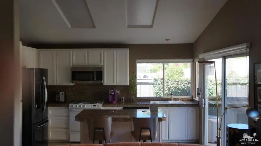 266 Strada Fortuna, Palm Desert, California 92260