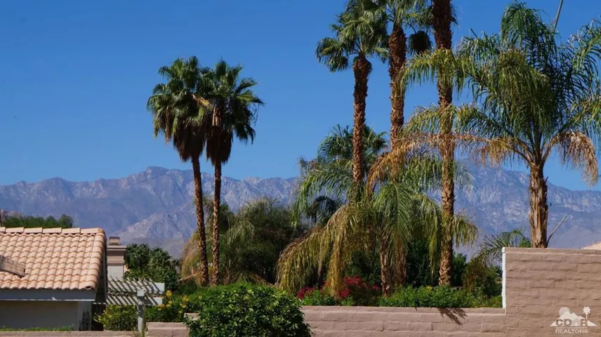 266 Strada Fortuna, Palm Desert, California 92260