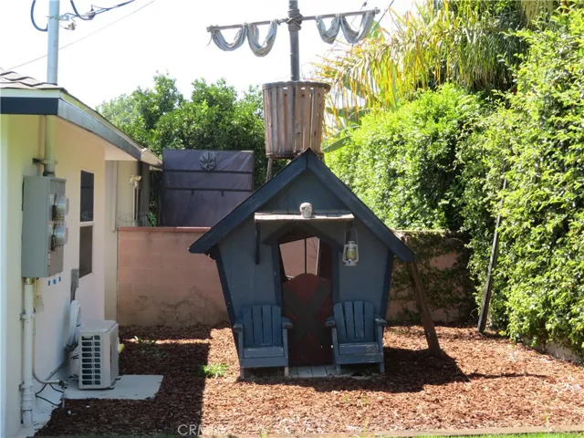 13407 Sylvan Street, Valley Glen, California 91401