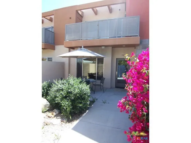 Private Front Courtyard Entry