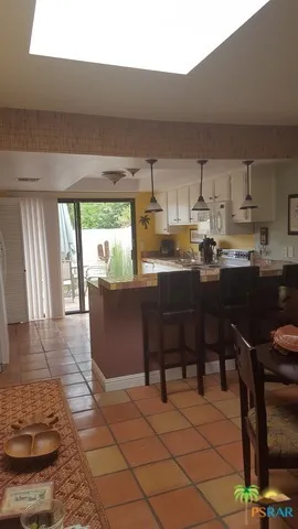 Breakfast Bar