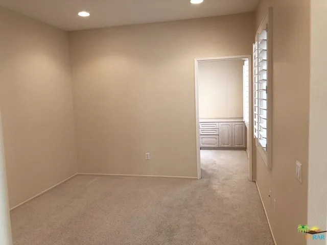 Den