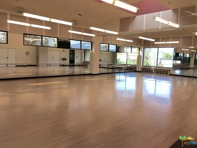 Yoga & Dance Studio