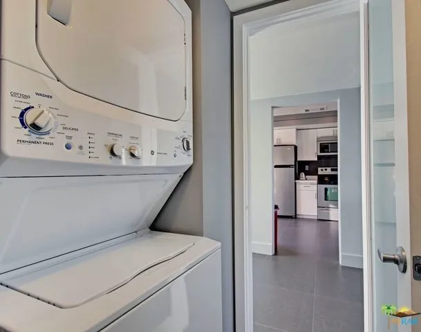 washer and dryer