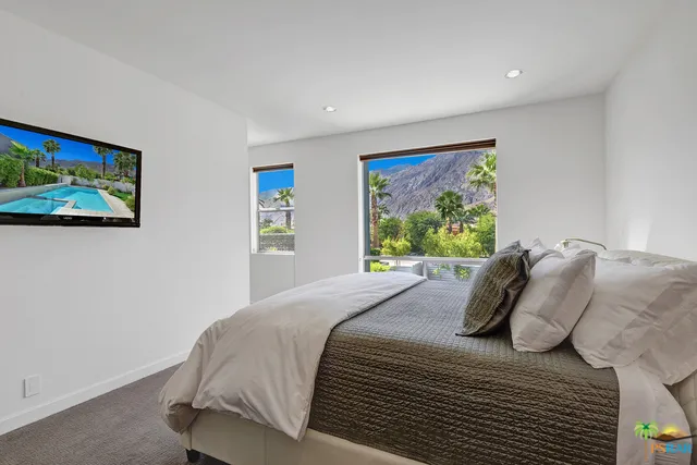 Master bedroom...