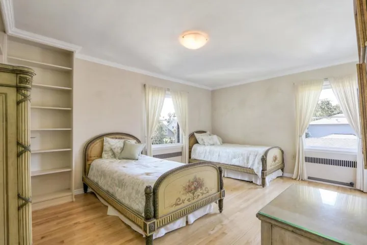 130 S 17th Street, San Jose, California 95112
