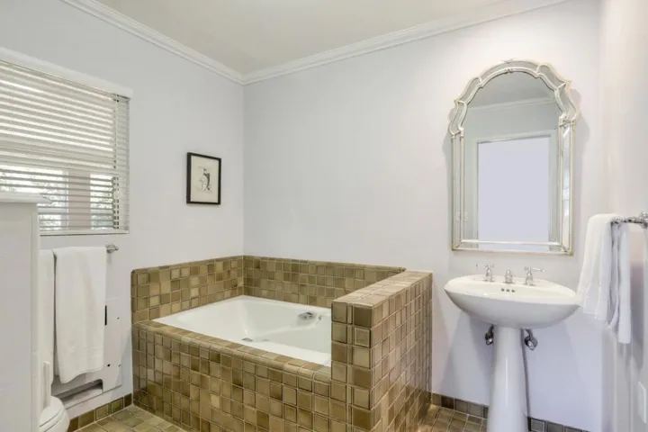 130 S 17th Street, San Jose, California 95112
