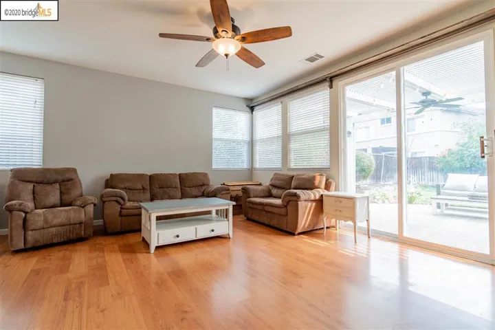 1320 Leaning Oak Dr, Brentwood, California 94513