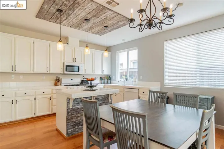 1320 Leaning Oak Dr, Brentwood, California 94513