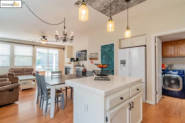 1320 Leaning Oak Dr, Brentwood, California 94513