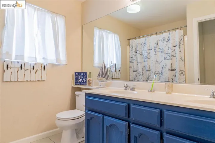 1320 Leaning Oak Dr, Brentwood, California 94513