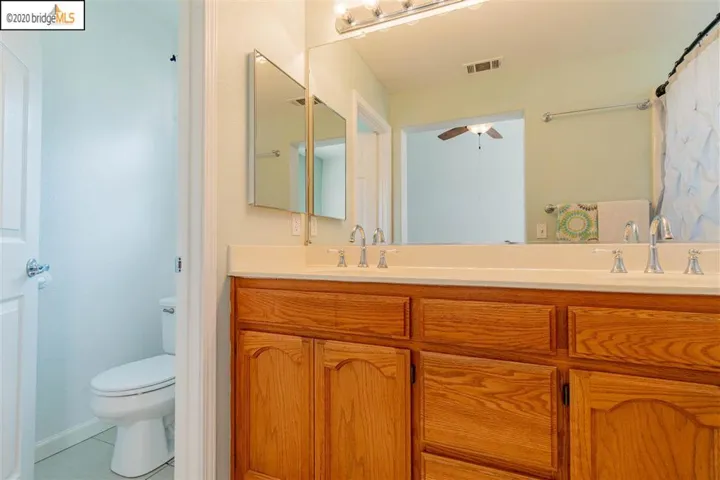 1320 Leaning Oak Dr, Brentwood, California 94513