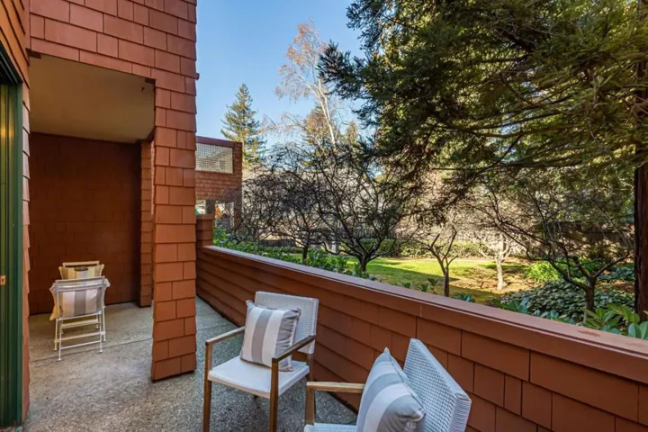 4250 El Camino Real D129, Palo Alto, California 94306
