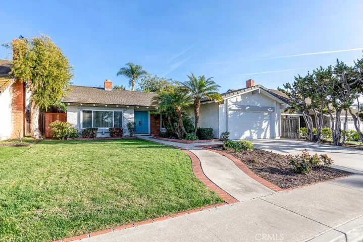 13132 Ranchwood Road, Tustin, California 92782