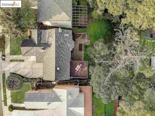 9332 Granada Ave, Oakland, California 94605