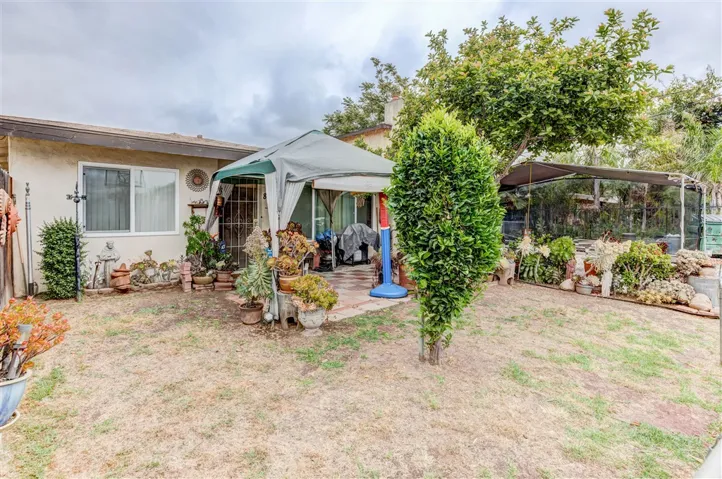 8531 Hubbles Ln., Santee, California 92071