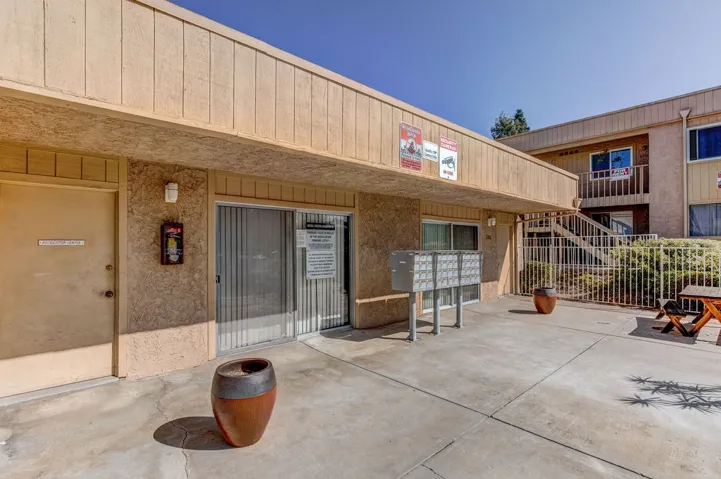 6700 University Ave, San Diego, California 92115