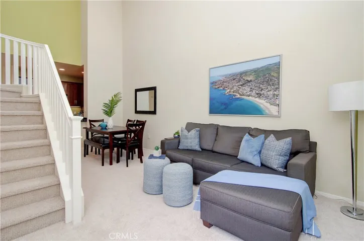 High volume ceilings add drama, light and space.