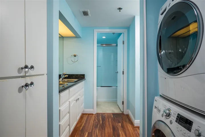 1514 7th Ave 605, San Diego, California 92101