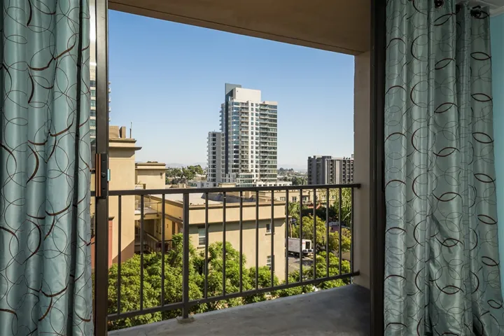 1514 7th Ave 605, San Diego, California 92101