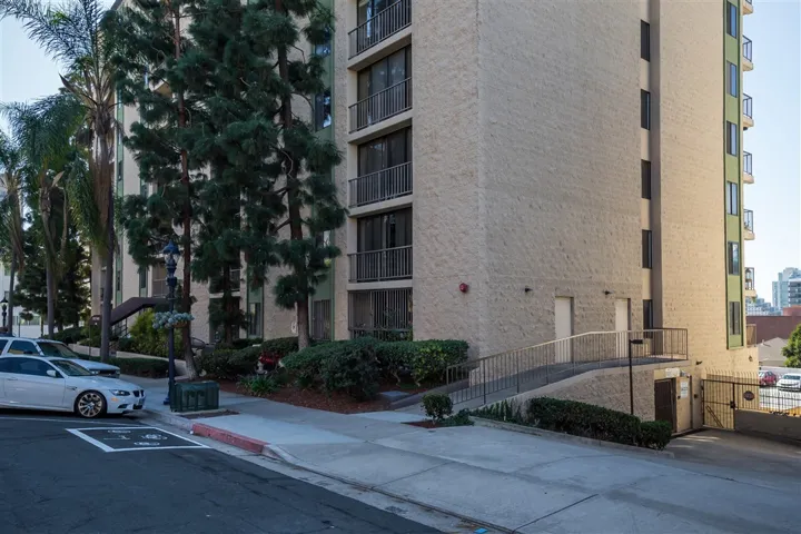 1514 7th Ave 605, San Diego, California 92101