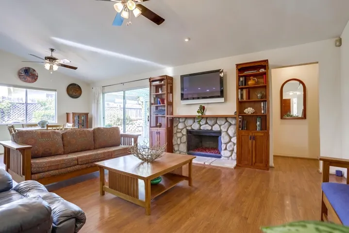 696 Dane Dr, San Marcos, California 92069