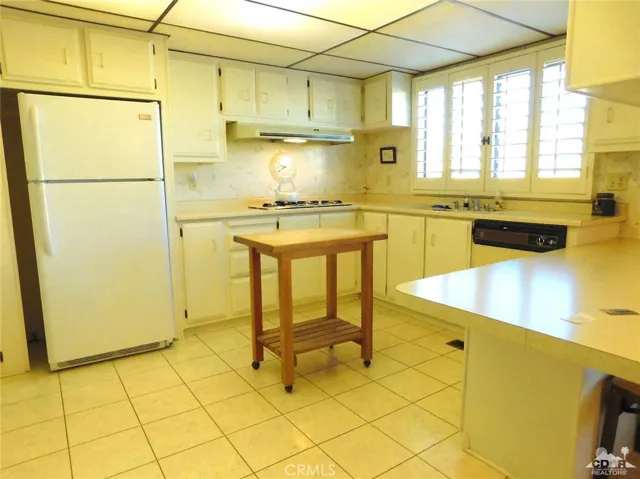 73450 Country Club Drive 14, Palm Desert, California 92260