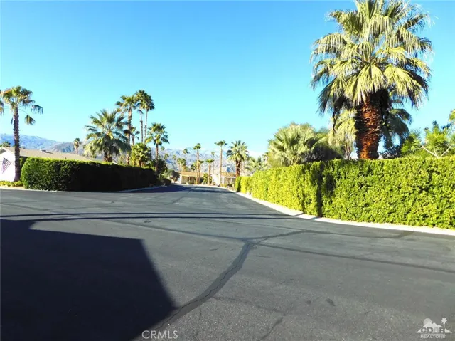 73450 Country Club Drive 14, Palm Desert, California 92260