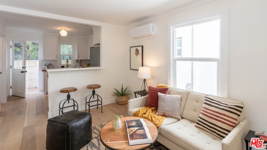 2034 5th Street D, Santa Monica, California 90405