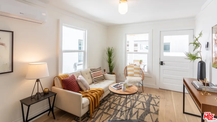 2034 5th Street D, Santa Monica, California 90405