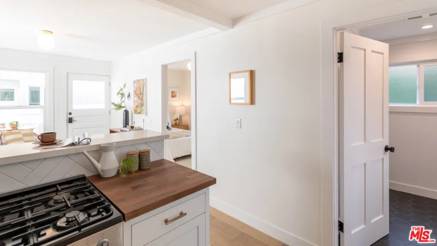 2034 5th Street D, Santa Monica, California 90405