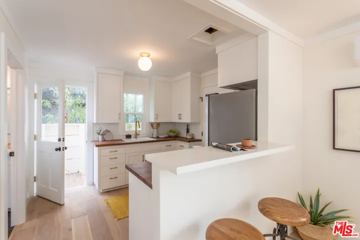 2034 5th Street D, Santa Monica, California 90405
