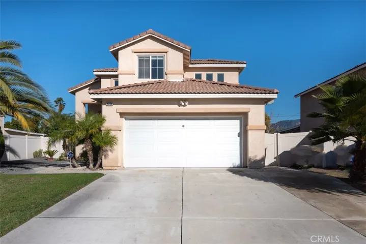 BEAUTIFUL FRONT OF THE HOME.