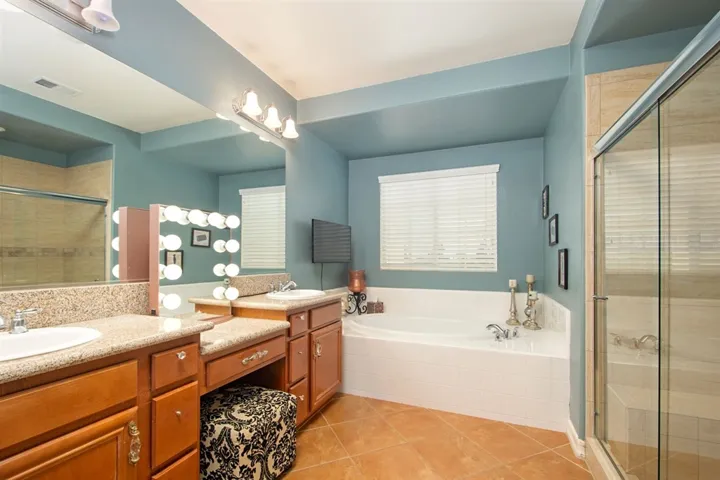 Master bathroom has plenty of room to get ready in the morning.