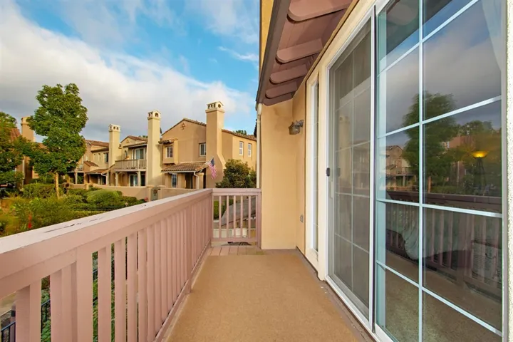 7759 Calle Andar, Carlsbad, California 92009