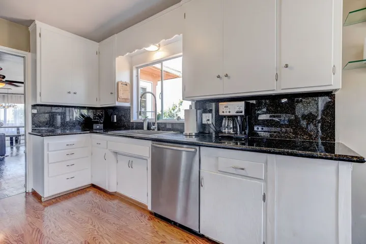 7368 Pomona Way, La Mesa, California 91942