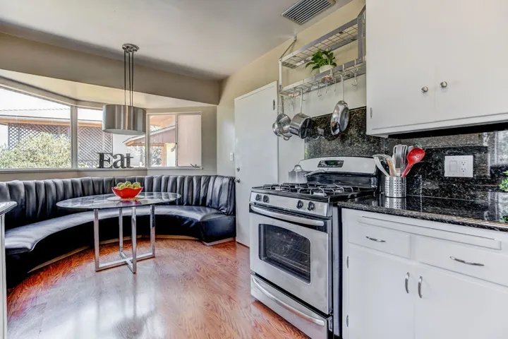 7368 Pomona Way, La Mesa, California 91942
