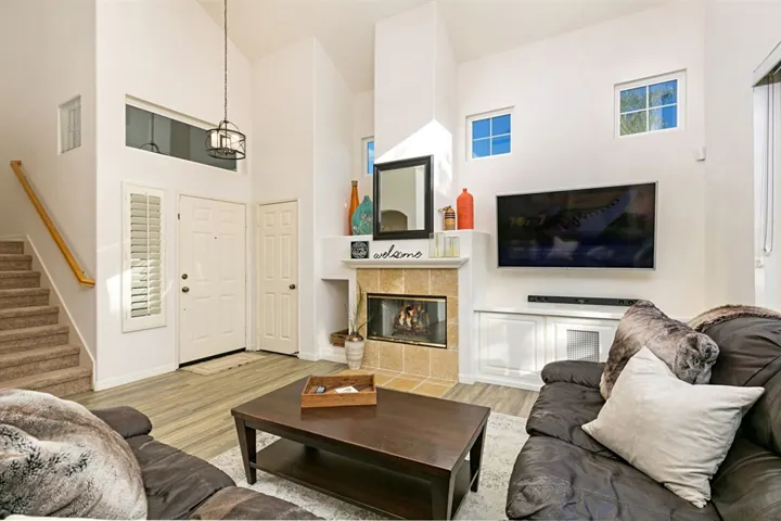 3061 Rancho La Presa, Carlsbad, California 92009