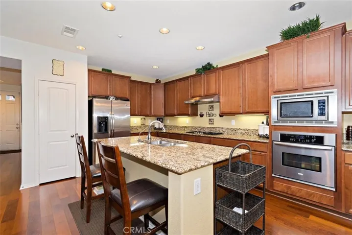 4840 Thornbush Way, Fontana, California 92336