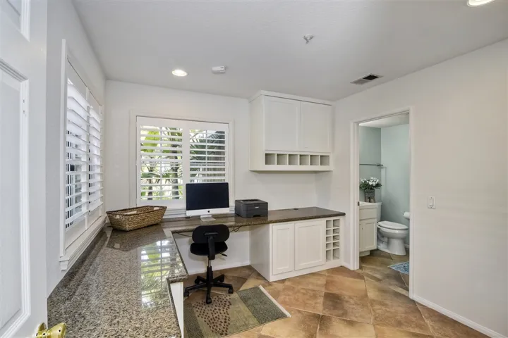 1072 Normandy Hill Lane, Encinitas, California 92024