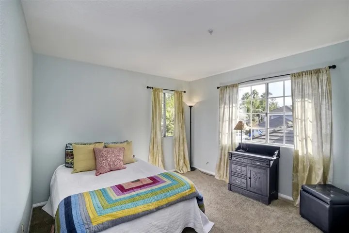 1072 Normandy Hill Lane, Encinitas, California 92024