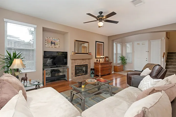 1431 Enchante Way, Oceanside, California 92056
