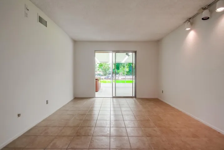 7828 Quebrada Circle, Carlsbad, California 92009