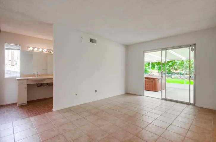 7828 Quebrada Circle, Carlsbad, California 92009