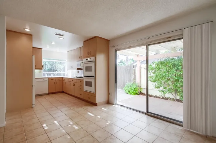 7828 Quebrada Circle, Carlsbad, California 92009