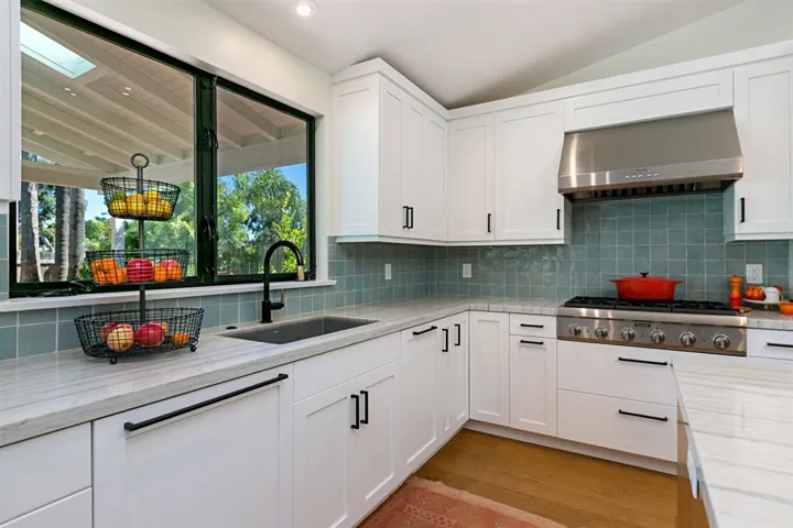 829 Elmview Dr, Encinitas, California 92024
