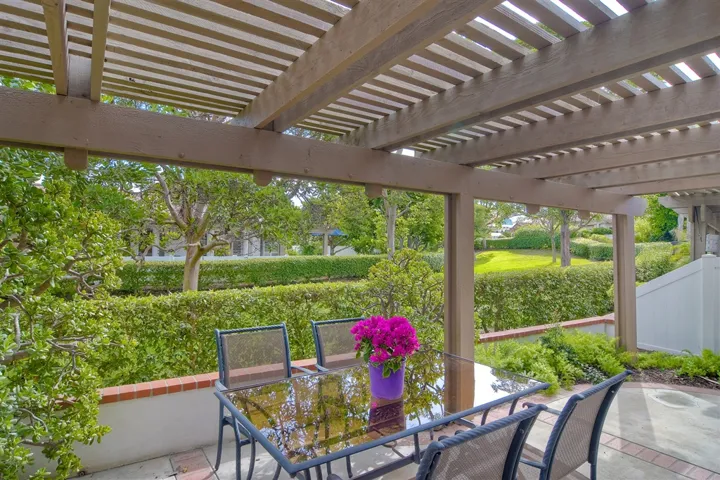 4946 Alicante Way, Oceanside, California 92056